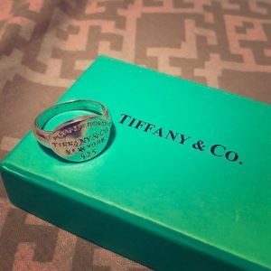 Size 7.5 Tiffany and Co 925 silver ring